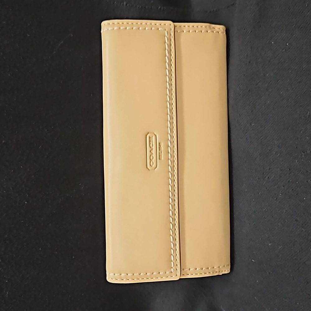 NWOT Coach Wallet - Picture 2 of 12